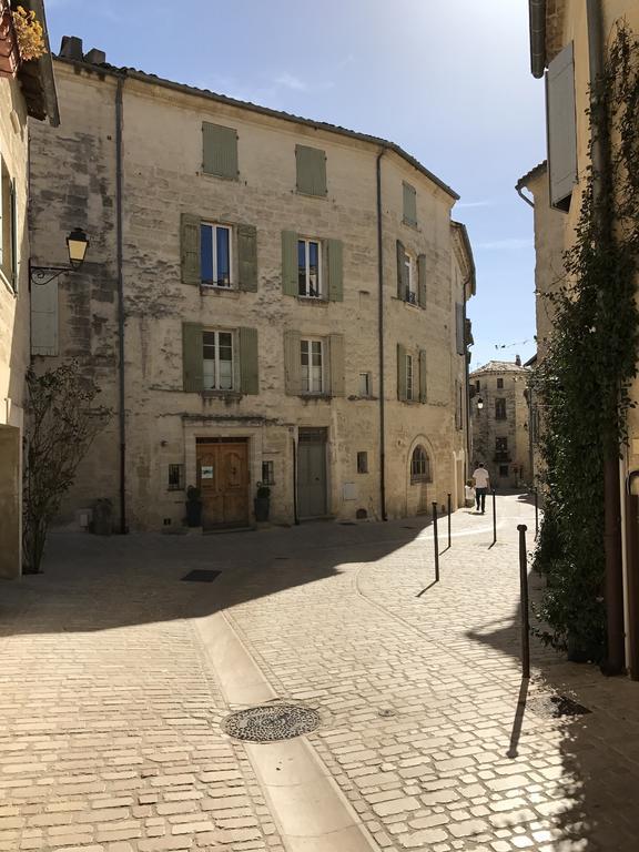 Apartamento Le Trente Trois Uzès Exterior foto